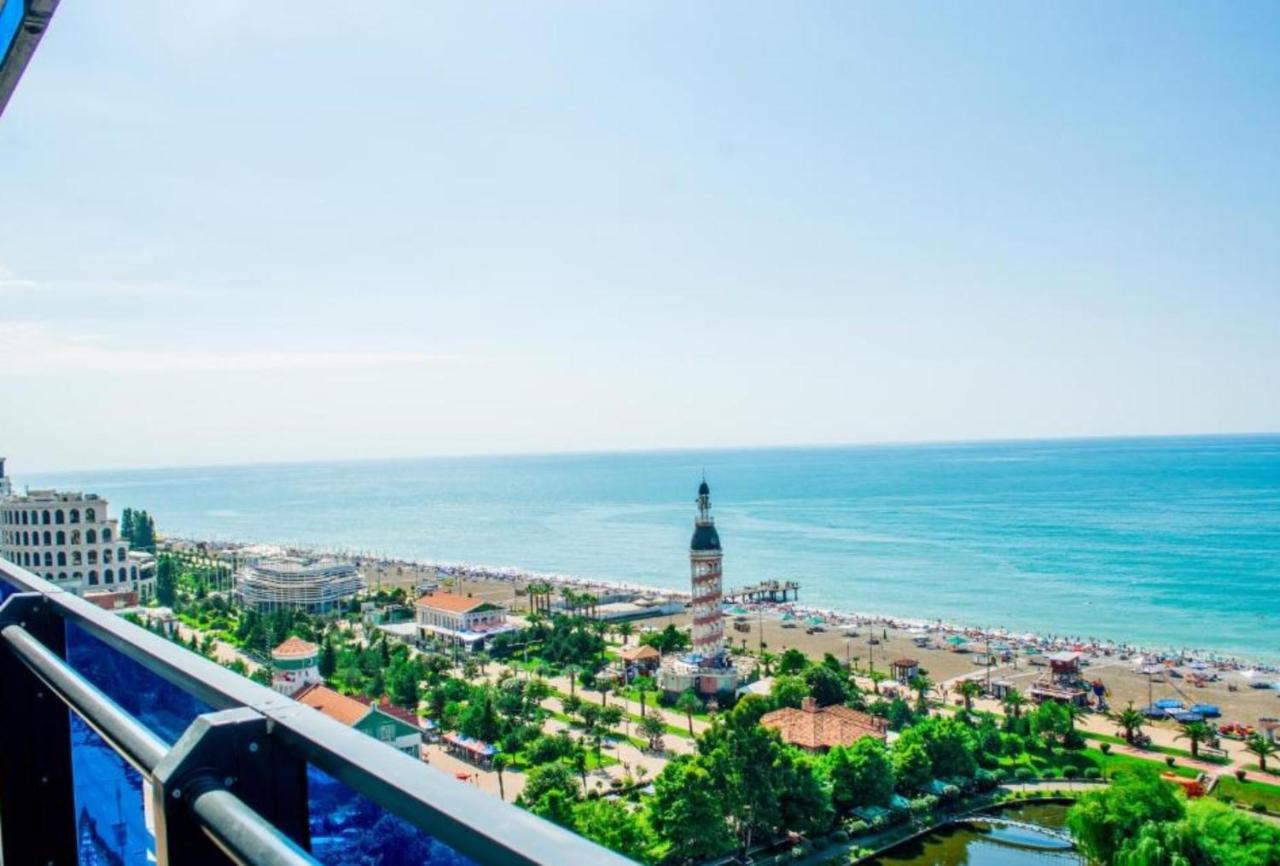 Black Sea Aparthotel Orbi City Batumi Esterno foto