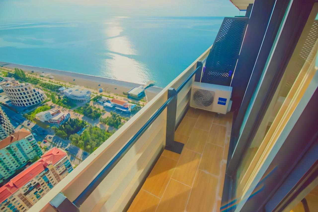 Black Sea Aparthotel Orbi City Batumi Esterno foto